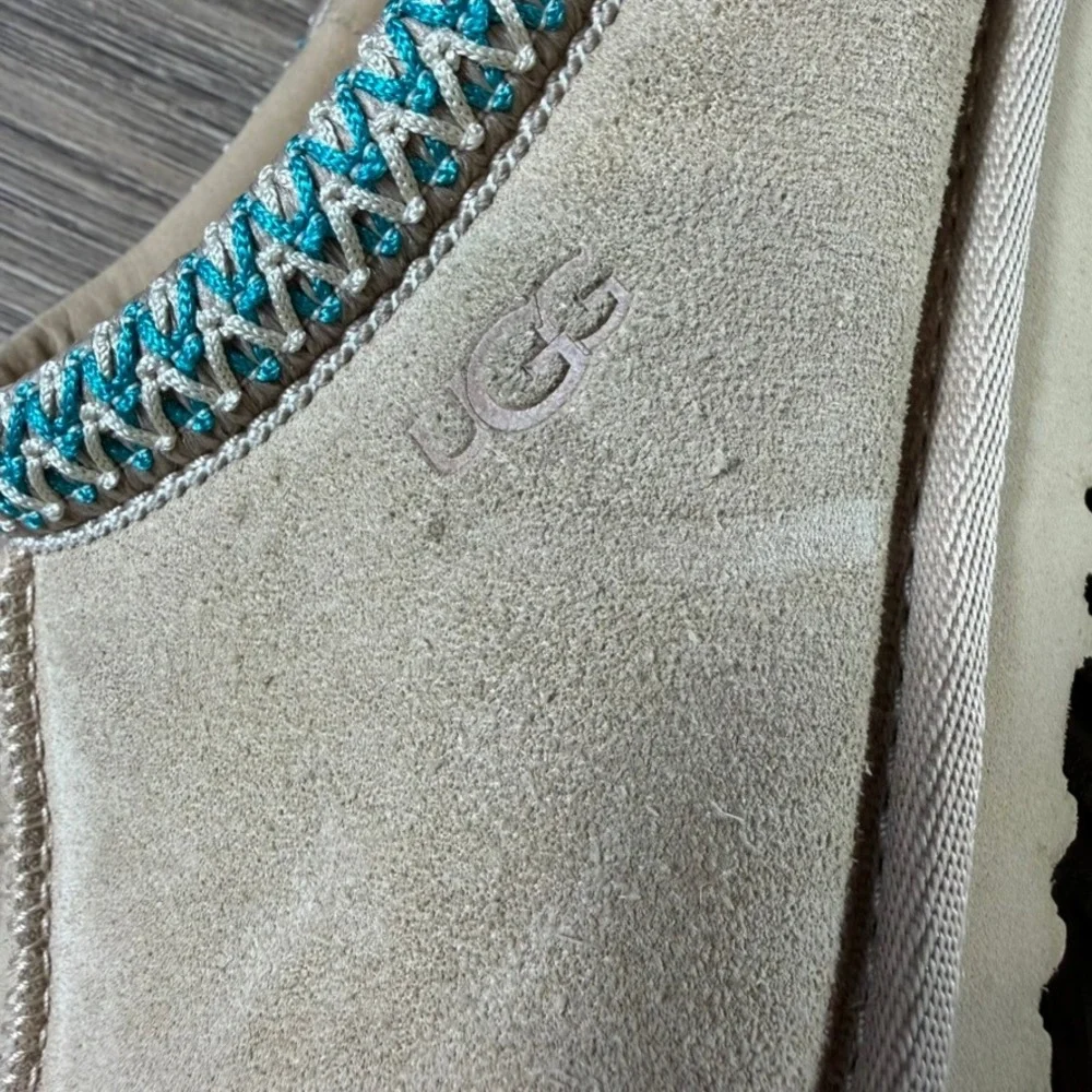 UGG Kids Tasman Suede Slippers Tan Teal Braid Trim Size 4 1019066K Slide Casual